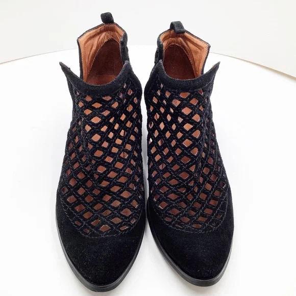 {Jeffrey Campbell}Taggart Ankle Bootie - Picture 2 of 10